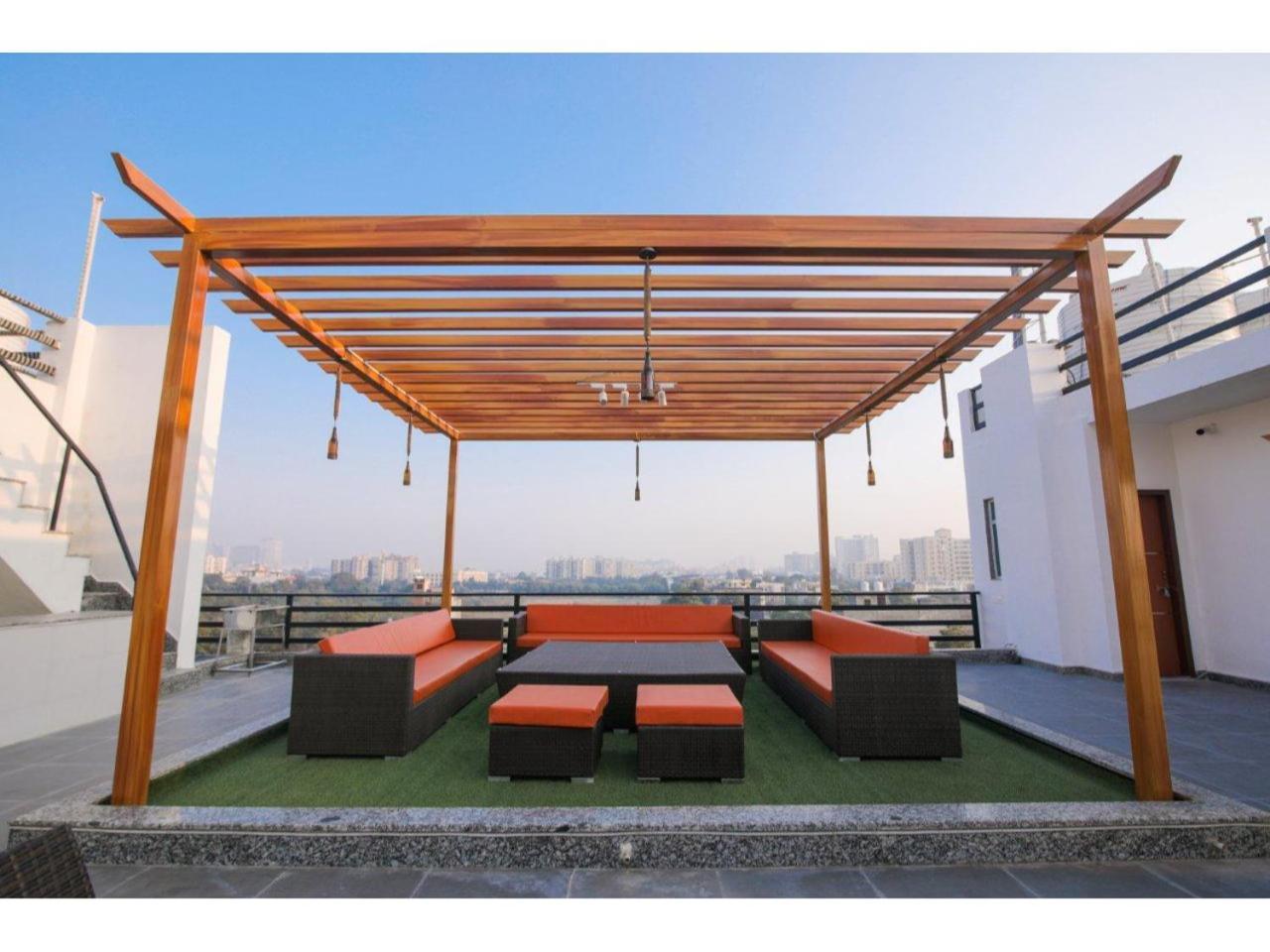 Bed and Breakfast Kusum House à Greater Noida Extérieur photo
