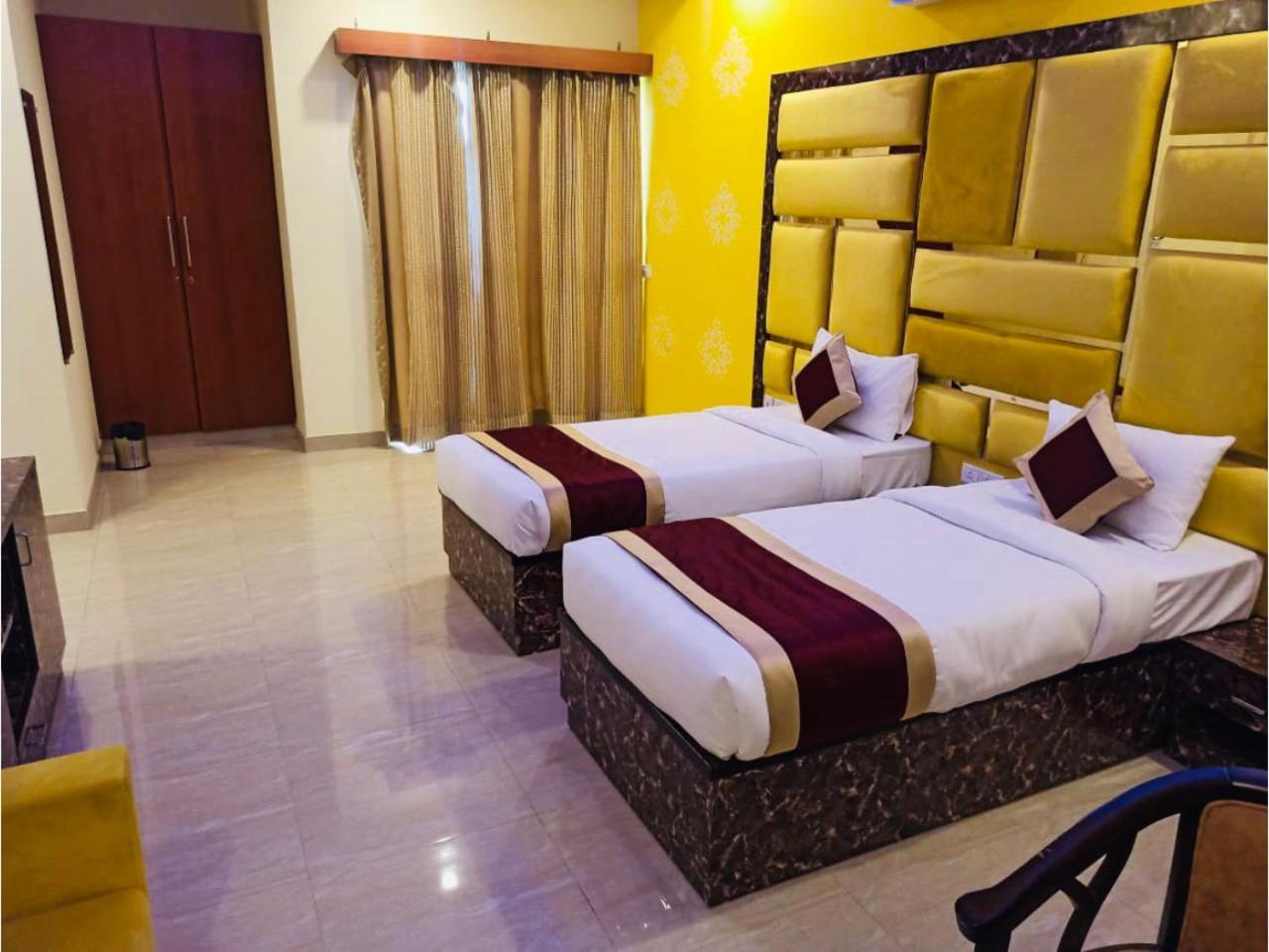 Bed and Breakfast Kusum House à Greater Noida Extérieur photo