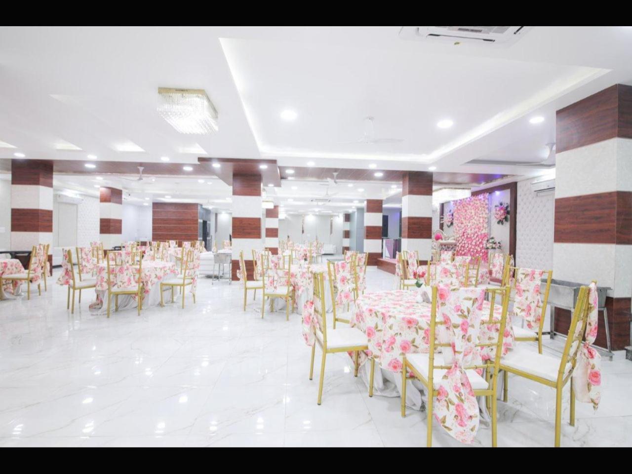 Bed and Breakfast Kusum House à Greater Noida Extérieur photo